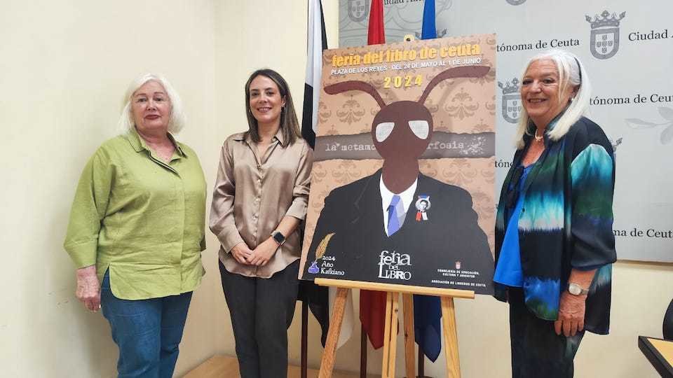 Isabel Rico, la consejera pilar Orozco y María Dolores García en la presentación de la Feria del Libro 2024