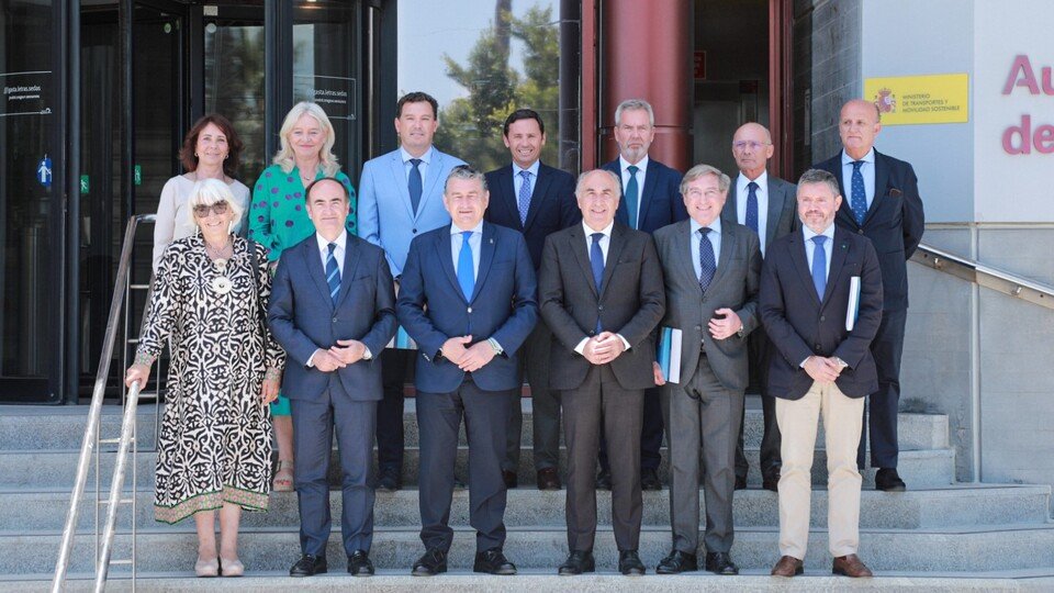 Miembros de la Asamblea General Extraordinaria de Suncruise Andalucía