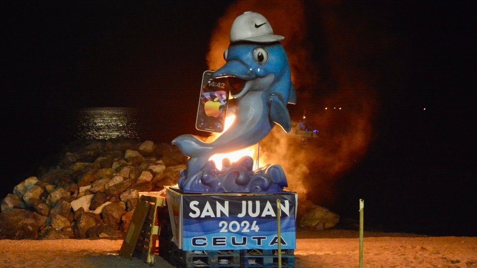 San Juan 2024 Chorrillo playa quema hoguera Juanillo