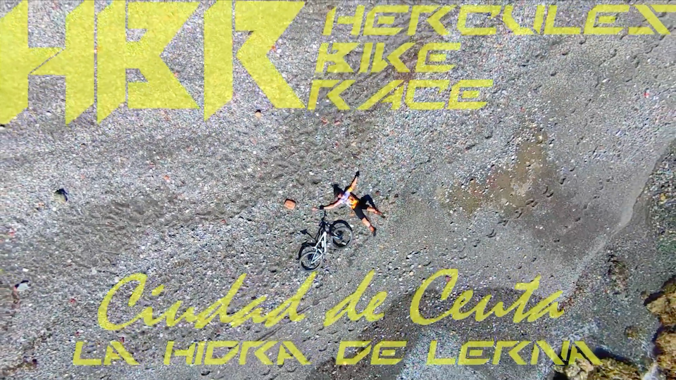 Un frame del vídeo promocional de la Hércules Bike Race